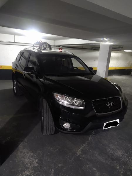 Hyundai Santa Fe • 2012 • 1 km 5