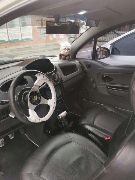 Chevrolet  • 2008 • 161,000 km 5