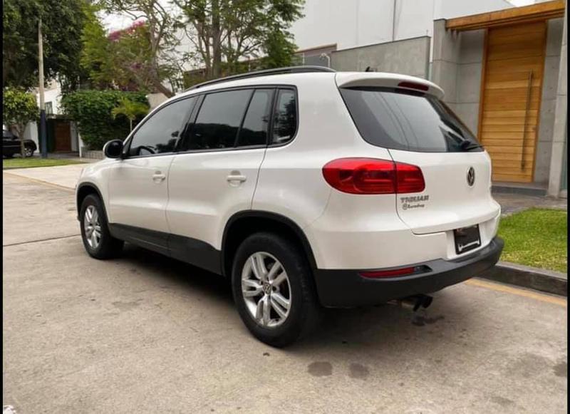 Volkswagen Tiguan • 2012 • 71,000 km 2