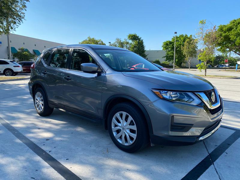 Nissan  • 2018 • 51,610 km 11