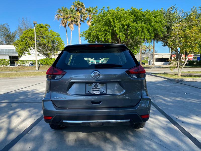 Nissan  • 2018 • 51,610 km 7