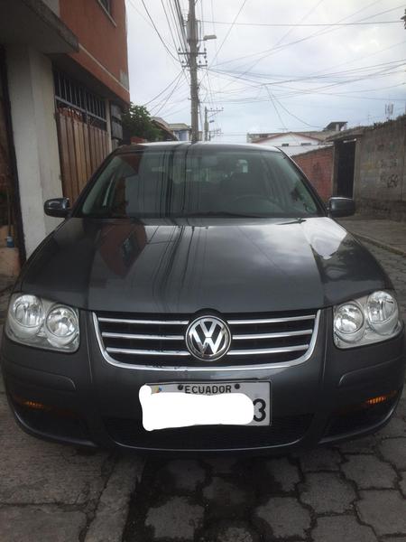 Volkswagen Jetta • 2011 • 101,000 km 2