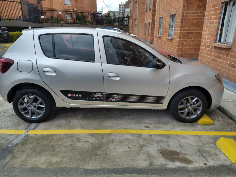 Renault Sandero • 2020 • 21,000 km 5