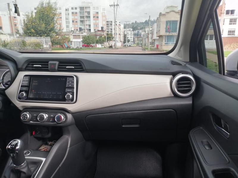 Nissan Versa • 2021 • 4,537 km 7