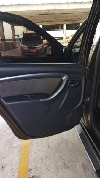 Renault Duster • 2013 • 90,000 km 3