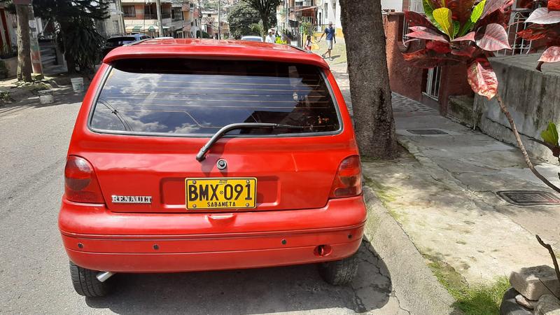 Renault Twingo • 2002 • 75,000 km 4