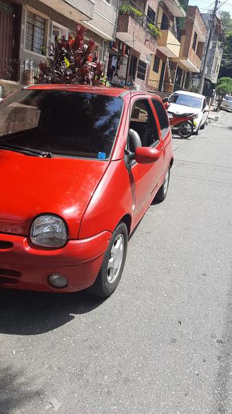 Renault Twingo • 2002 • 75,000 km 8