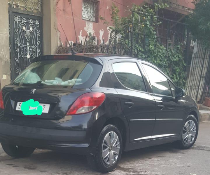 Peugeot 207 • 2011 • 310,000 km 1