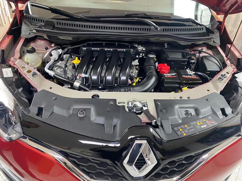 Renault Captur • 2021 • 9,000 km 3