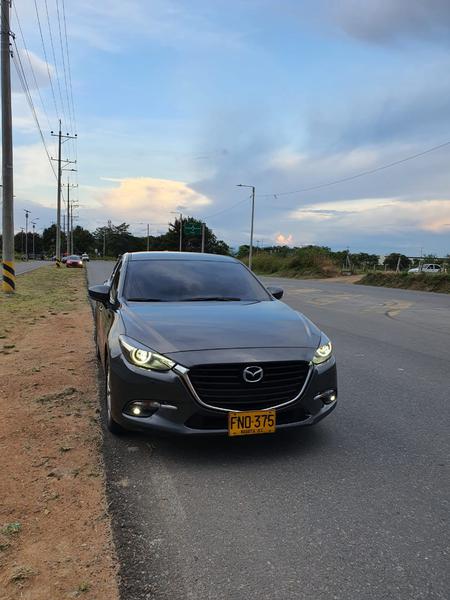Mazda 3 • 2019 • 33,685 km 2