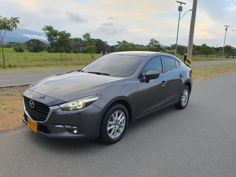 Mazda 3 • 2019 • 33,685 km 9