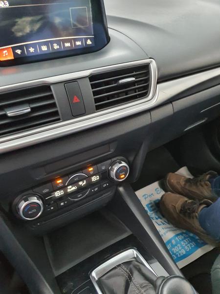 Mazda 3 • 2019 • 33,685 km 8