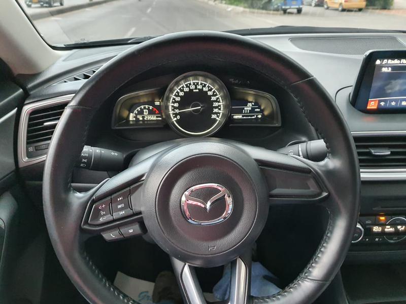 Mazda 3 • 2019 • 33,685 km 10