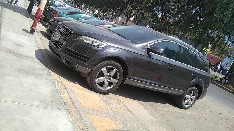 Audi Q7 • 2010 • 134,200 km 5