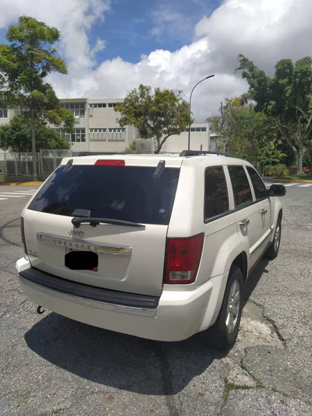 Jeep Grand Cherokee • 2009 • 148,000 km 1