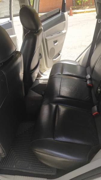 Jeep Grand Cherokee • 2009 • 148,000 km 4