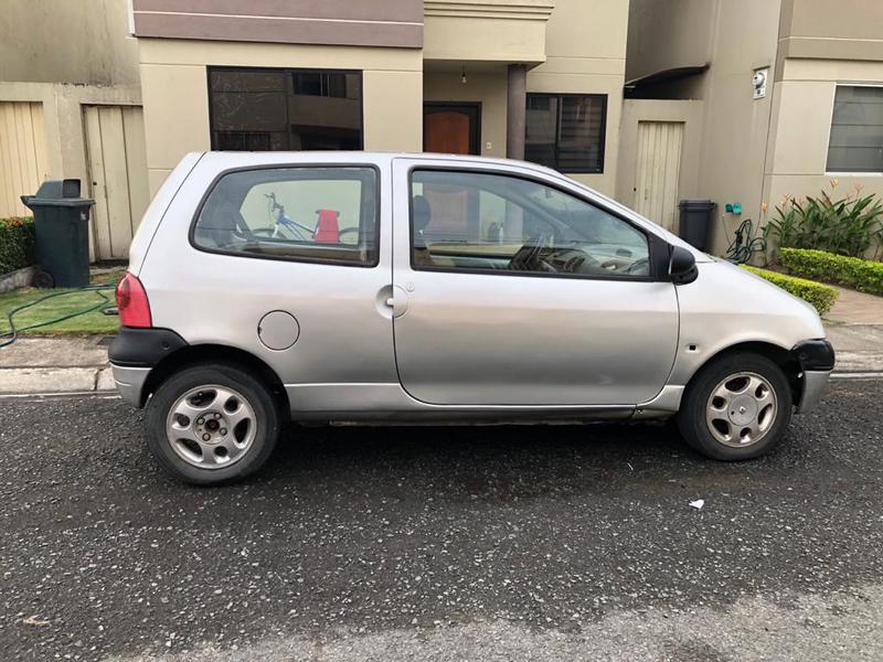 Renault Twingo • 2002 • 250,000 km 1