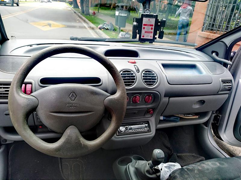 Renault Twingo • 2009 • 142,600 km 2