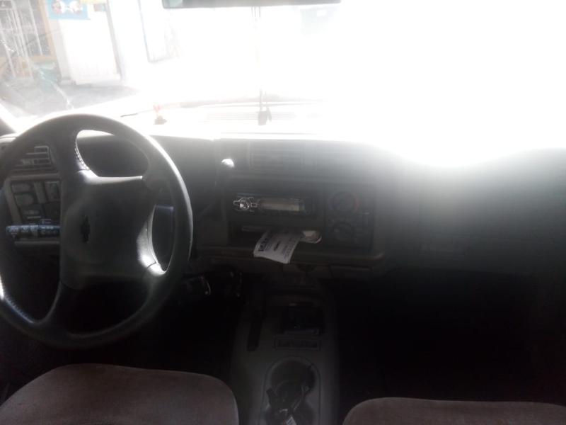 Chevrolet Blazer • 1995 • 240,000 km 3