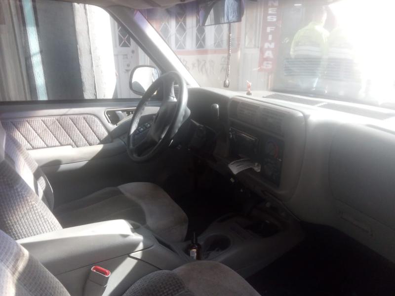 Chevrolet Blazer • 1995 • 240,000 km 6