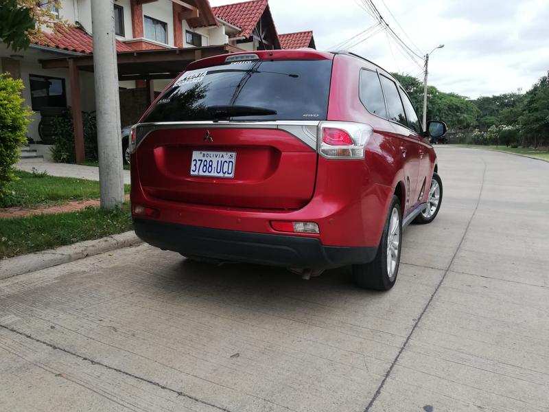 Mitsubishi Outlander • 2015 • 70,000 km 8