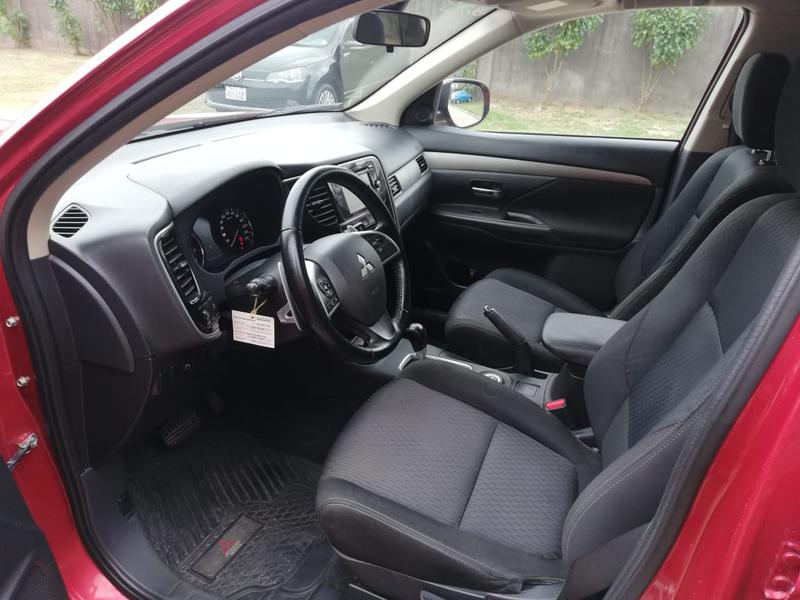 Mitsubishi Outlander • 2015 • 70,000 km 7