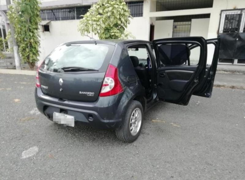 Renault Sandero • 2011 • 154,903 km 3