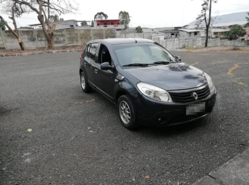 Renault Sandero • 2011 • 154,903 km 2