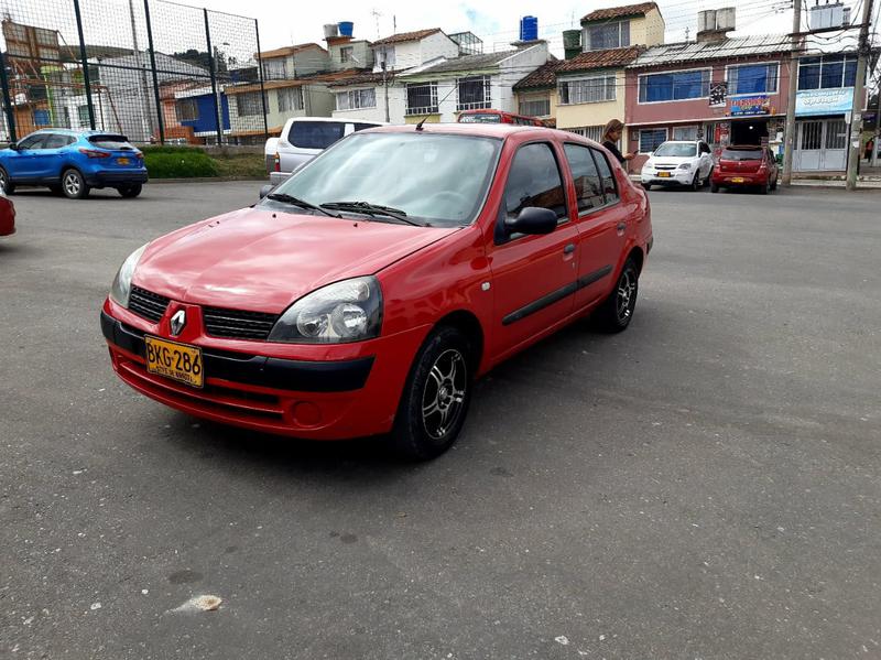 Renault Symbol • 2005 • 170,000 km 3