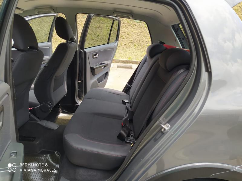 Volkswagen CrossFox • 2014 • 120,000 km 6