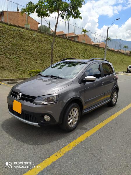 Volkswagen CrossFox • 2014 • 120,000 km 5