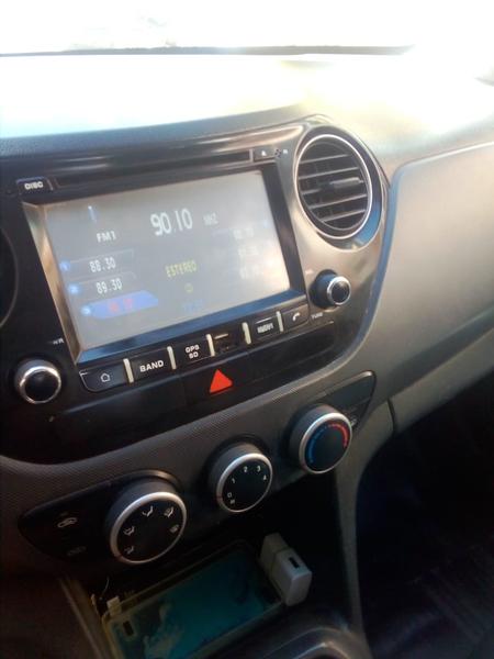 Hyundai i10 • 2015 • 297,000 km 9