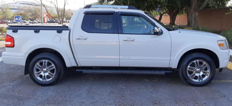 Ford Explorer • 2008 • 130,356 km 4