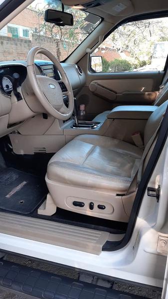 Ford Explorer • 2008 • 130,356 km 11