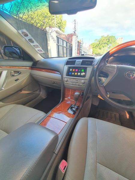 Toyota Camry • 2009 • 70,000 km 3