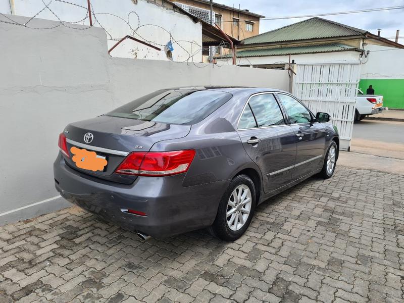 Toyota Camry • 2009 • 70,000 km 1