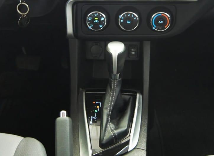 Toyota Corolla • 2018 • 35,000 km 3