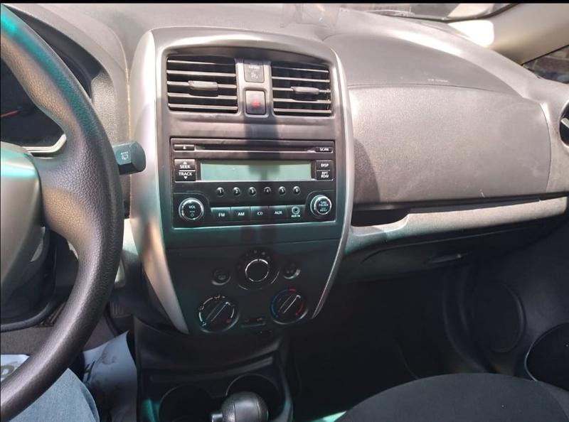 Nissan Versa • 2015 • 123,000 km 2