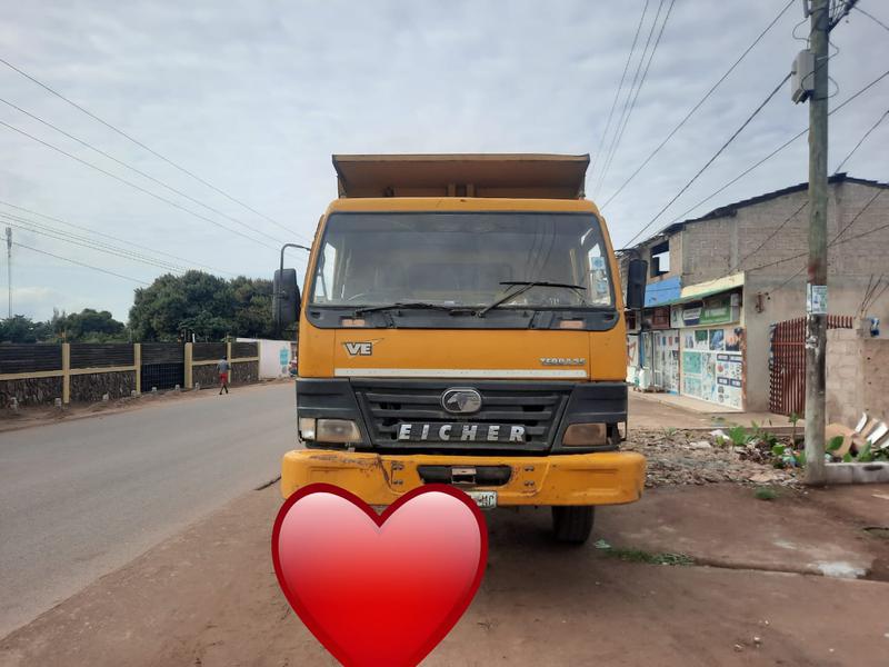 Sinotruk Howo TX 6x4 • 2013 • 150,000 km 3