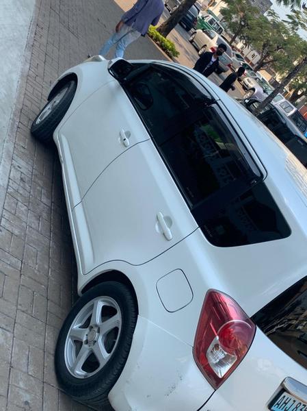 Toyota Vitz • 2009 • 950,000 km 1