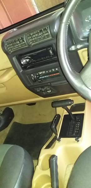 Jeep Wrangler • 1997 • 98,000 km 3