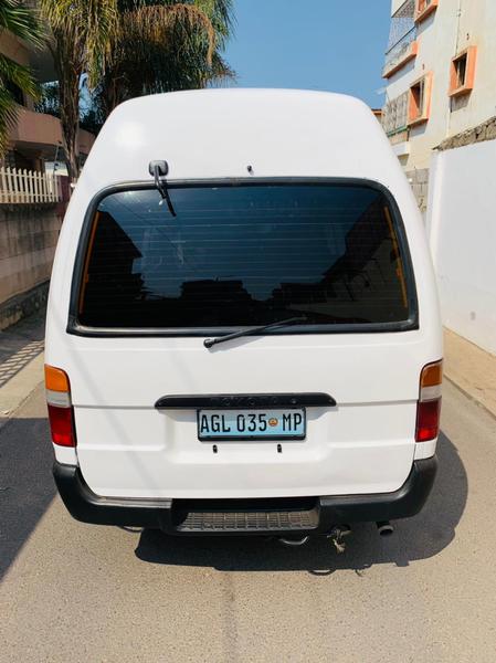 Toyota Hiace • 2008 • 98,000 km 1