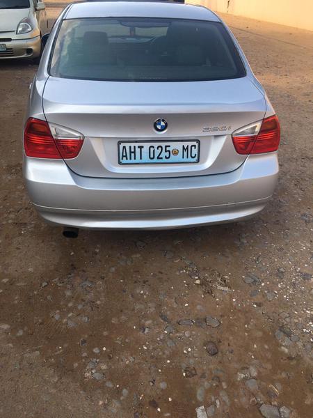 BMW 328i • 2009 • 95,000 km 2
