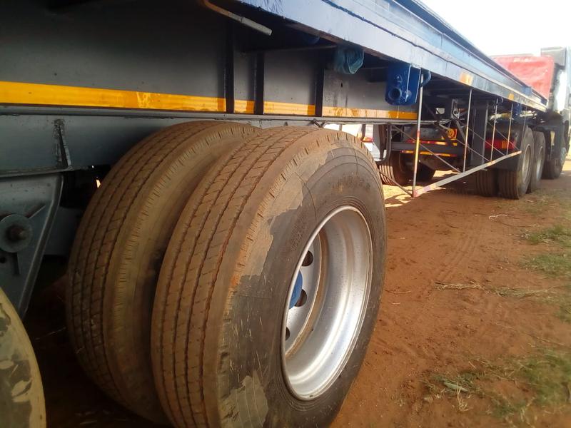 Avanti Motors Avanti II • 1991 • 12,000 km 3