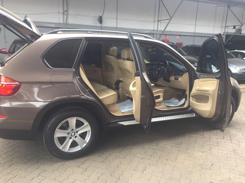 BMW X5 • 2013 • 40,000 km 4
