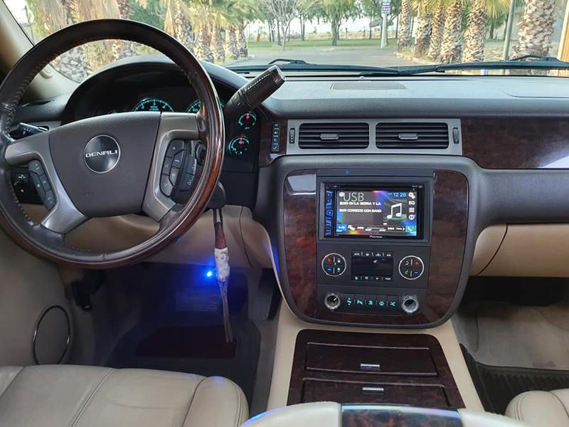 Chevrolet Tahoe • 2008 • 120,000 km 2