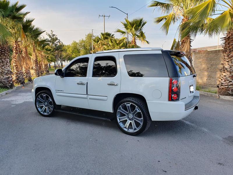 Chevrolet Tahoe • 2008 • 120,000 km 10