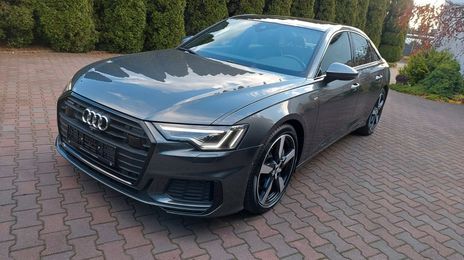 Audi A6 • 2020 • 18,100 km