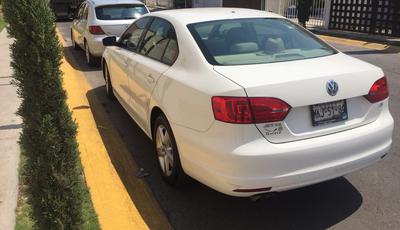 Volkswagen Jetta • 2012 • 75,000 km