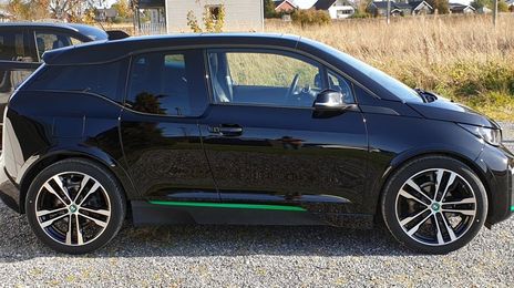 BMW i3 • 2018 • 35,000 km